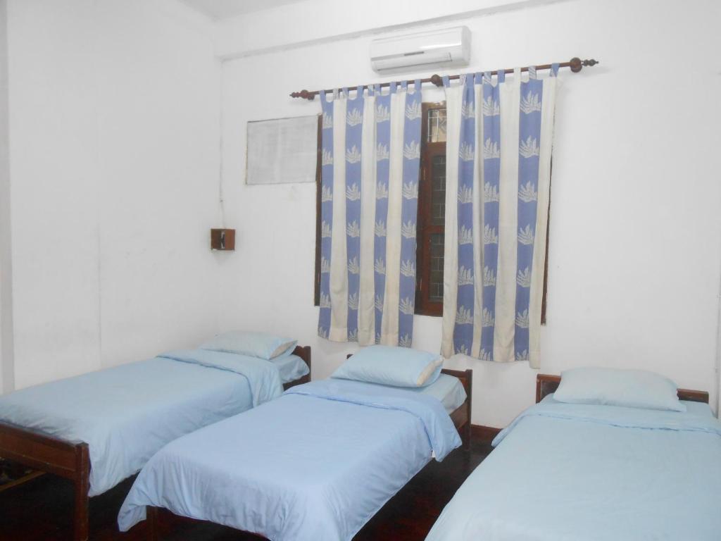 Saysouly Guesthouse Vientiane Room photo